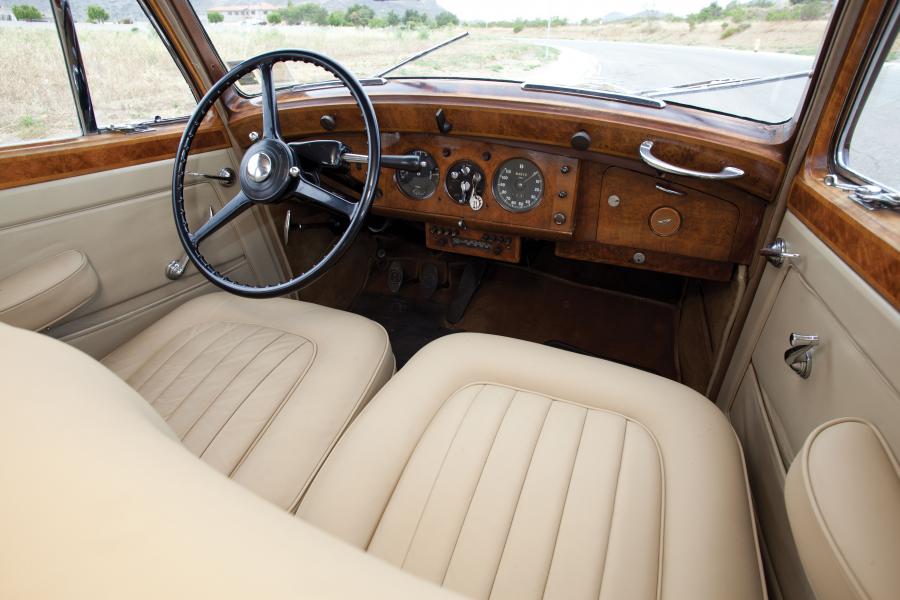  Bentley Mark VI Sports Saloon 1950 года  (фото 18 из 20)